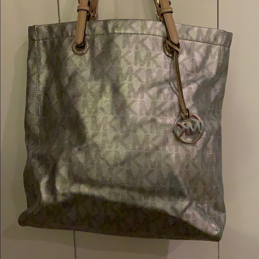 Michael Kors purse